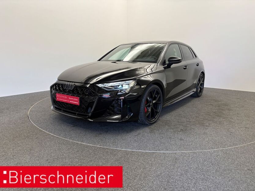 Audi RS3 2.100 km 66.950 € Weißenburg 91781