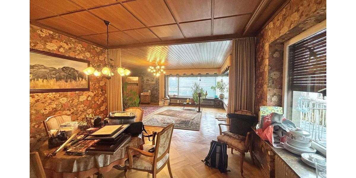 Mehrfamilienhaus, Wohnhaus Karlstadt - 8 Zimmer, 297 m&sup2;, 650.000&euro; | Angebot:25896227