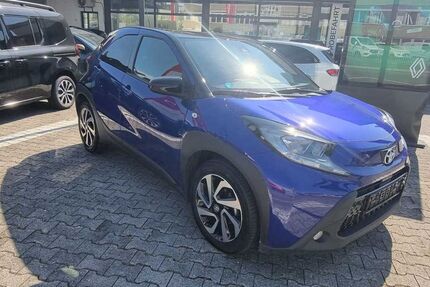 Toyota Aygo (X) 17.928 km 13.970 &euro; Hanau 63452