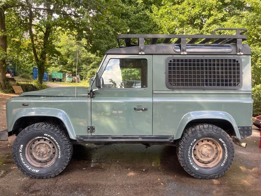 Land Rover Defender 237.941 km 26.500 € Wachenheim an der Weinstraße 67157