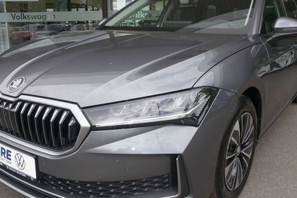 Skoda Superb 17.644 km 37.920 &euro; Steinheim 32839