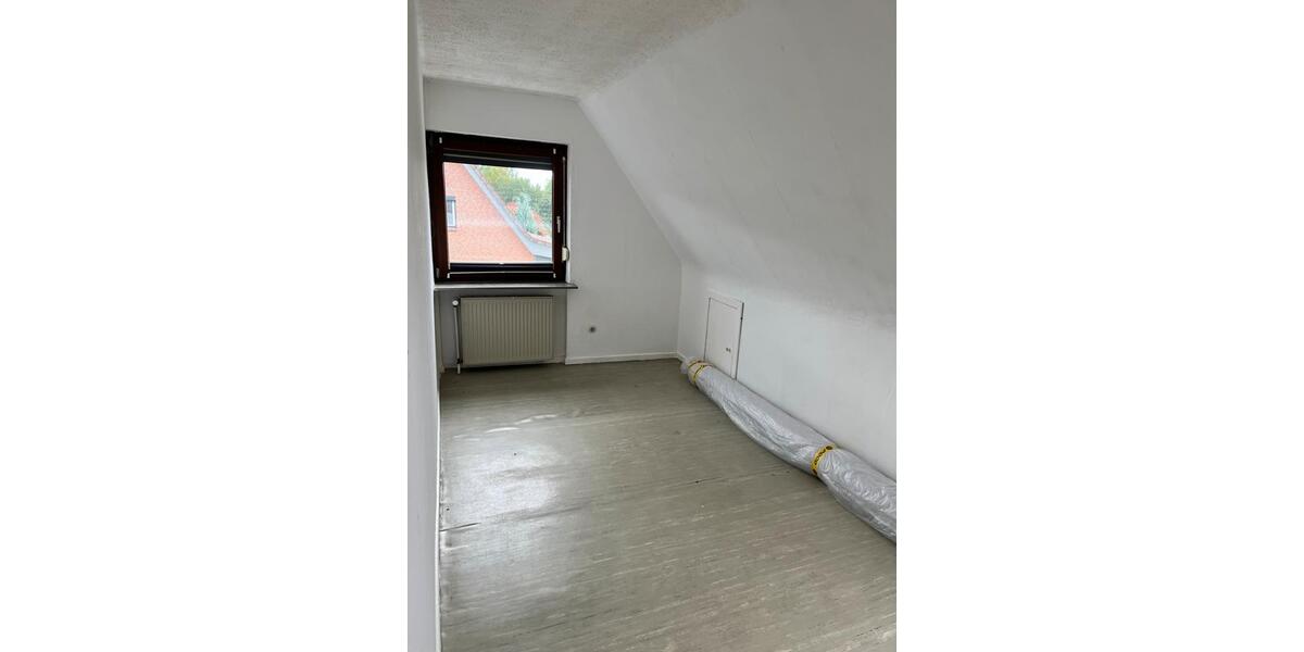 Doppelhaushälfte Bremervörde - 6 Zimmer, 142 m&sup2;, 180.000&euro; | Angebot:27092333