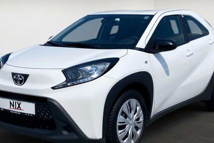 Toyota Aygo (X) 27.400 km 13.290 &euro; Offenbach 63071
