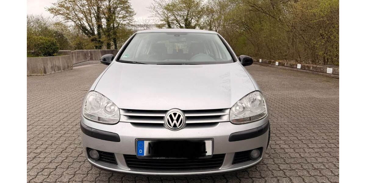 VW Golf 92.400 km 3.100 &euro; München 81677
