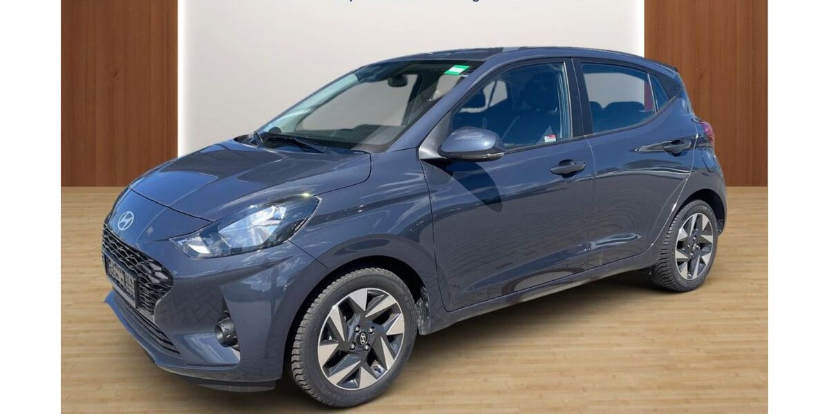 Hyundai i10 10.754 km 17.990 &euro; Oldenburg in Holstein 23758