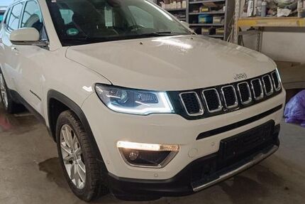 Jeep Compass 63.000 km 19.450 &euro; Bad Lippspringe 33175