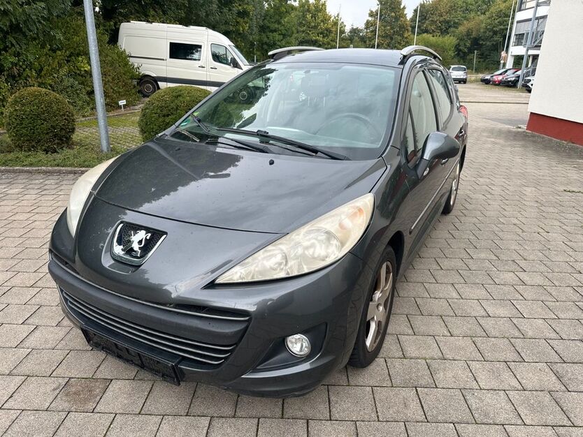 Peugeot 207 124.000 km 1.490 € Gingen 73333