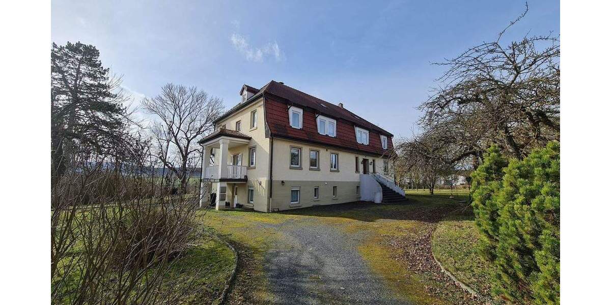 Der Sitz für Ihr Unternehmen! Repräsentativer, ehemaliger Adelssitz in Ostheim 1 zimmer