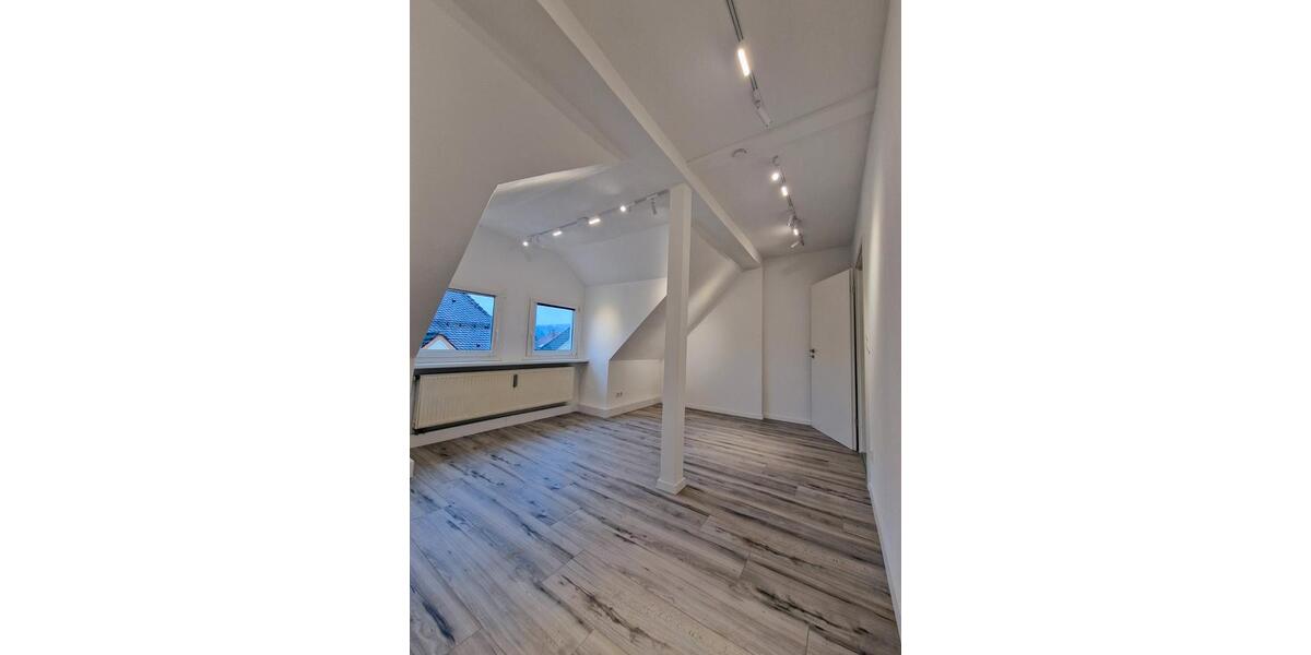 Dachgeschoßwohnung Coburg - 4.5 Zimmer, 96 m&sup2;, 940&euro; | Angebot:26137416