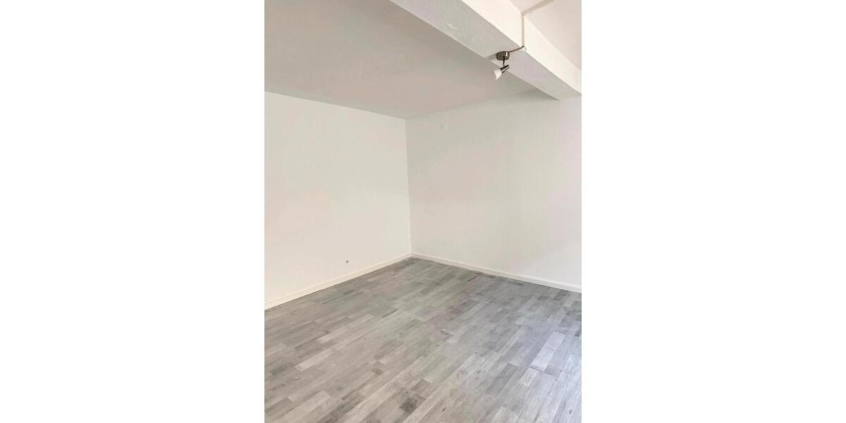 Renoviertes Haus zu vermieten! 4 zimmer