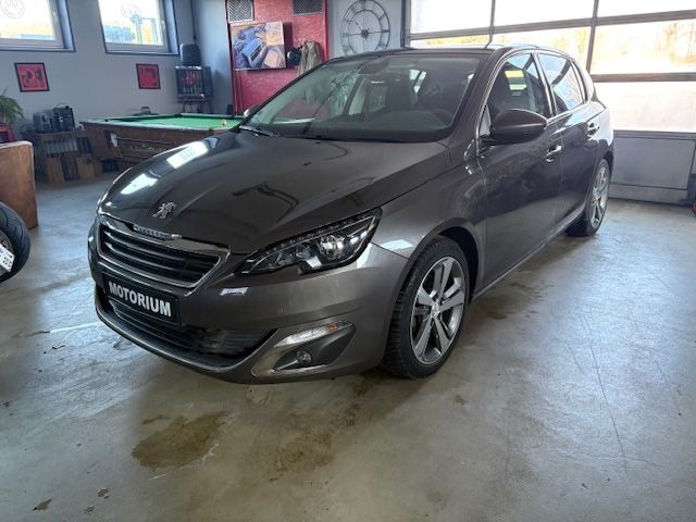 Peugeot 308 116.400 km 7.990 &euro; Tuntenhausen 83104