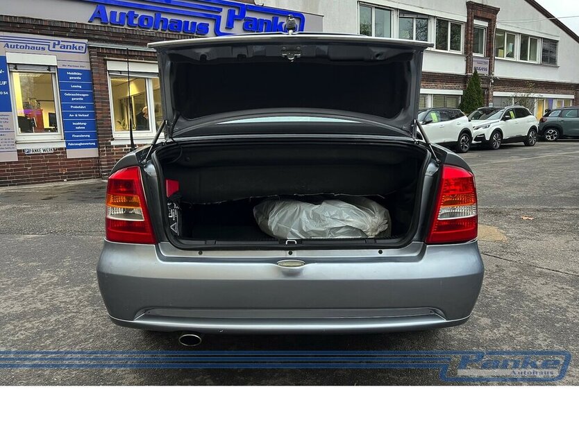 Opel Astra G Cabrio 2.2 16V*Leder*SHZ*Klima*USB* 157.762 km 1.990 € Berlin 13187