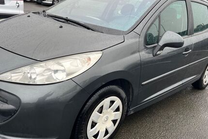 Peugeot 207 215.000 km 1.999 &euro; Vechta 49377