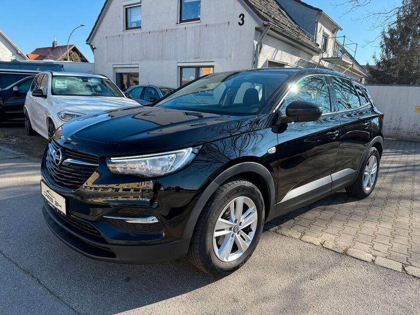 Opel Grandland (X) 149.000 km 11.490 € KÖNIGSBRUNN 86343