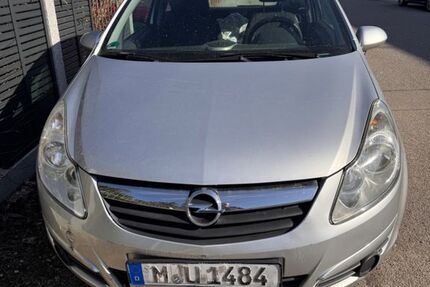 Opel Corsa 137.000 km 1.990 &euro; Olching 82140