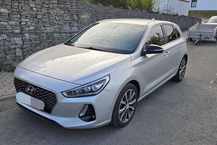 Hyundai i30 168.000 km 7.100 &euro; Usingen 61250