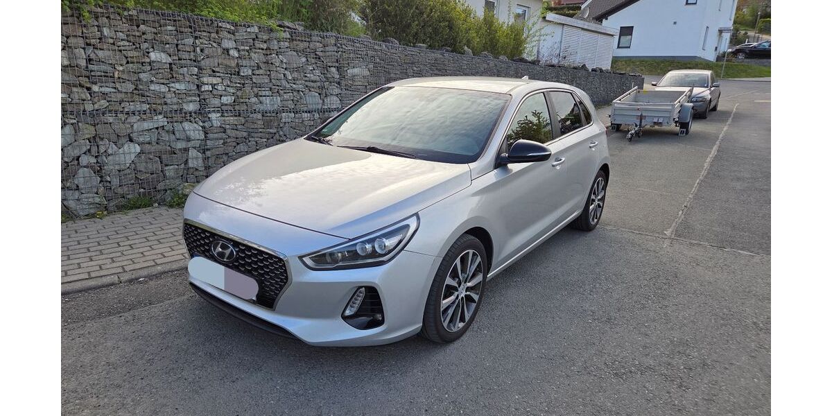 Hyundai i30 168.000 km 7.100 &euro; Usingen 61250