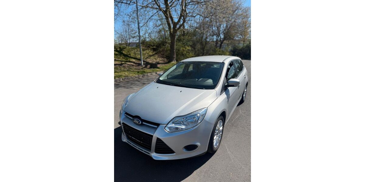 Ford Focus 111.500 km 5.900 &euro; Jülich 52428