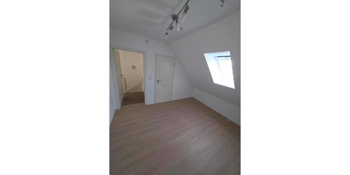 Maisonettenwohnung Bremen Gröpelingen - 4 Zimmer, 75 m&sup2;, 930&euro; | Angebot:26335289