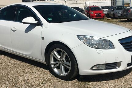 Opel Insignia 308.000 km 2.299 &euro; Bonn 53227