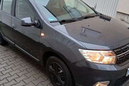 Dacia Logan 95.000 km 7.200 &euro; Sörgenloch 55270