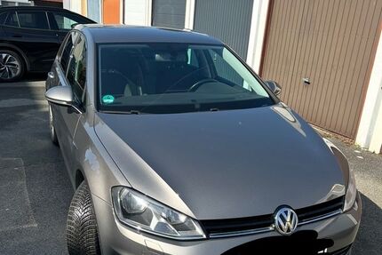 VW Golf 94.000 km 9.900 &euro; Nürnberg 90427