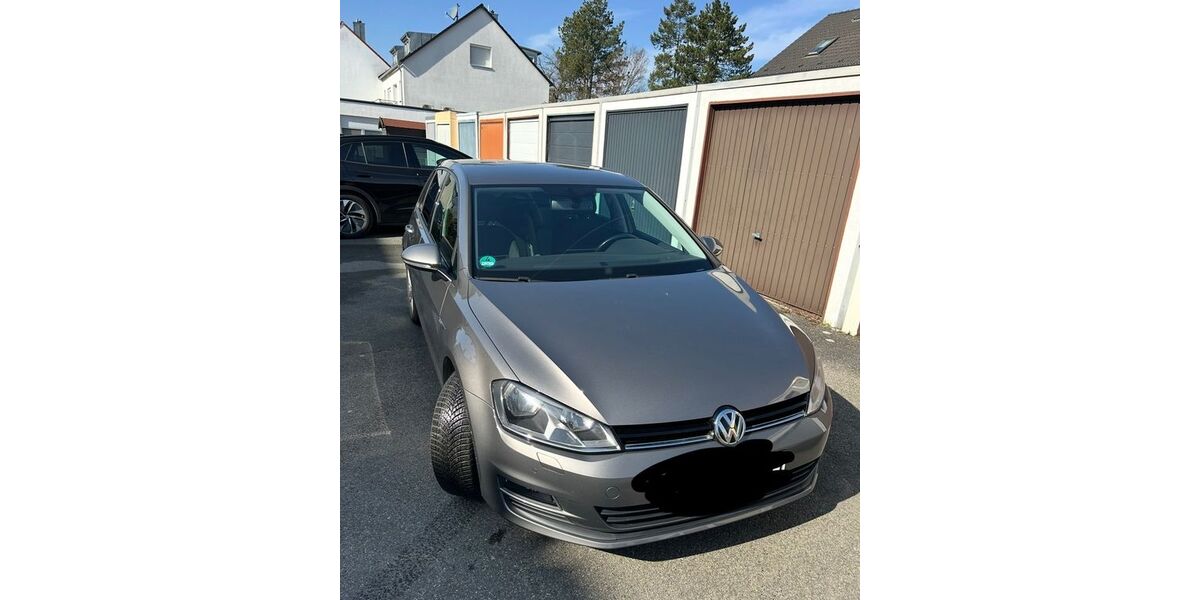 VW Golf 94.000 km 9.900 &euro; Nürnberg 90427
