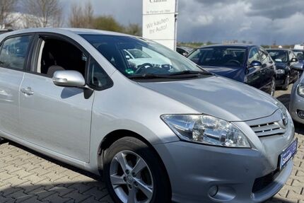 Toyota Auris 135.799 km 6.250 &euro; Münzenberg-Gambach 35516