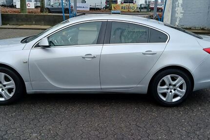 Opel Insignia 220.600 km 2.700 &euro; Sankt augustin 53757