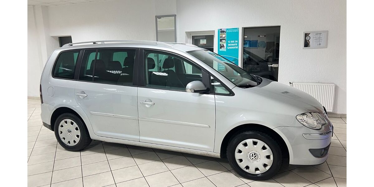 VW Touran 208.987 km 2.999 &euro; Voerde 46562