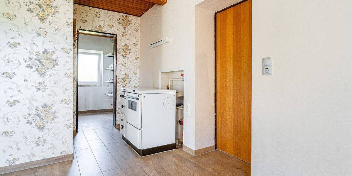 Einfamilienhaus Blomberg - 1 Zimmer, 240 m&sup2;, 399.000&euro; | Angebot:26815807