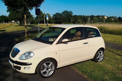Lancia Ypsilon 161.859 km 2.800 &euro; Hanau 63454