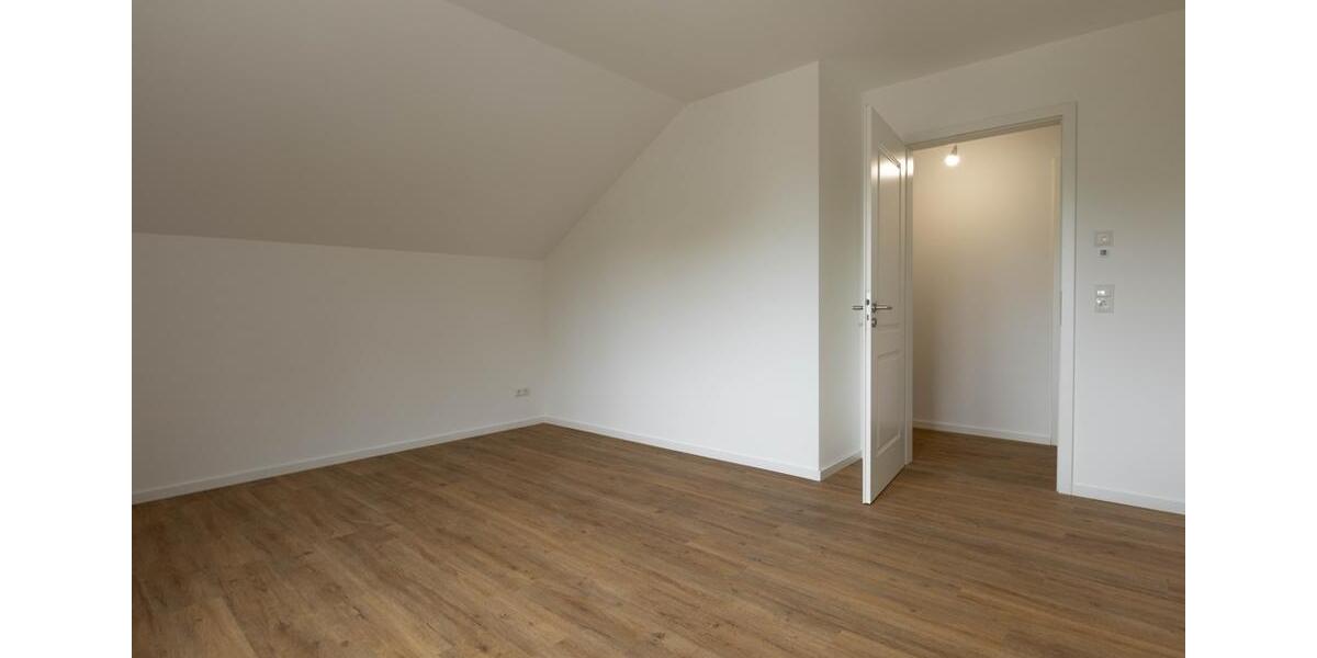 Dachgeschoßwohnung Weddingstedt - 2 Zimmer, 75 m&sup2;, 830&euro; | Angebot:26585915