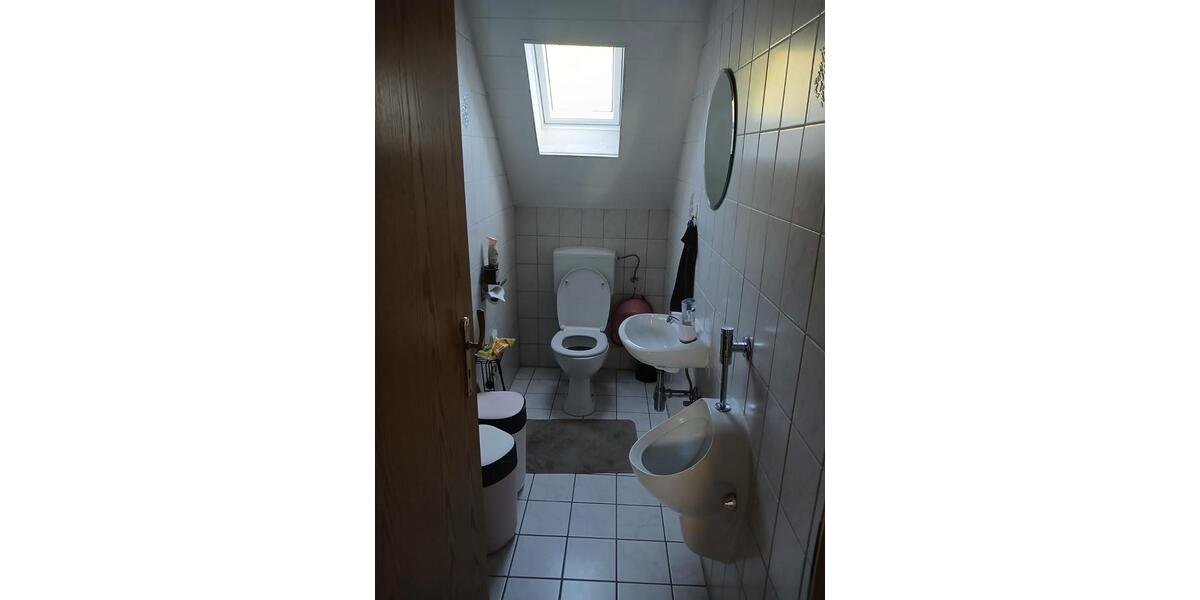 Dachgeschoßwohnung Großheide - 3 Zimmer, 80 m&sup2;, 650&euro; | Angebot:26399041