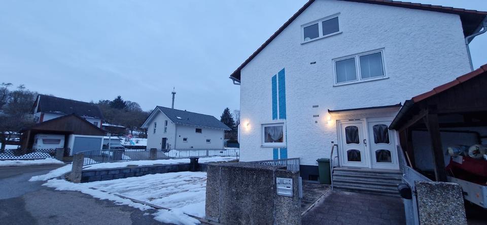 Einfamilienhaus Windsbach - 7 Zimmer, 250 m&sup2;, 490.000&euro; | Angebot:25052583