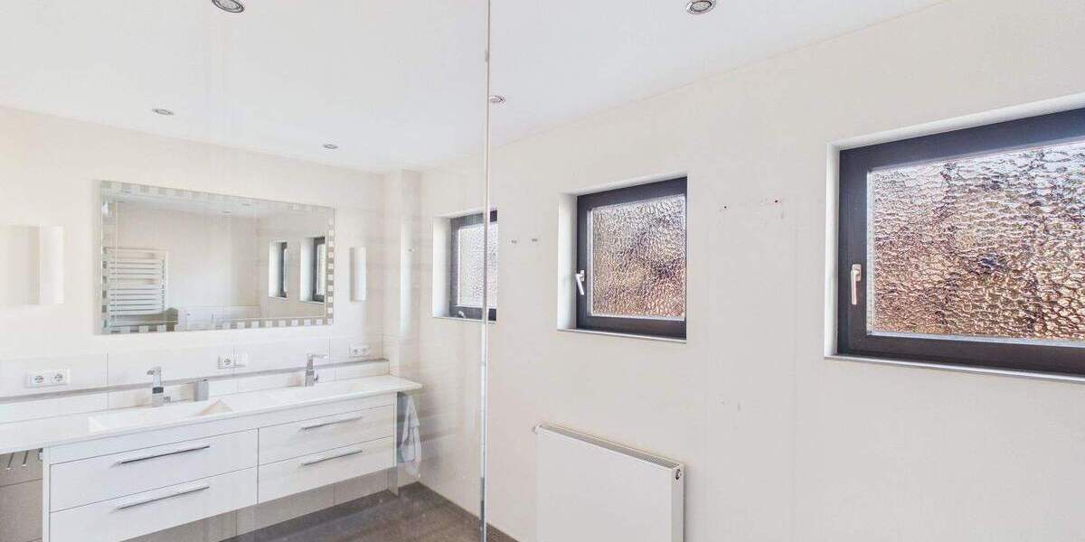 Einfamilienhaus Mainz Mombach - 6 Zimmer, 234 m&sup2;, 949.000&euro; | Angebot:25628023