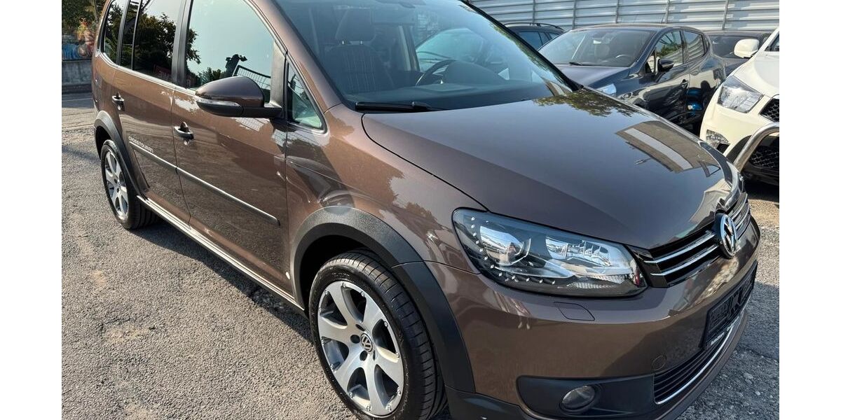 VW Touran 202.000 km 7.200 &euro; Frankfurt - Griesheim 65933
