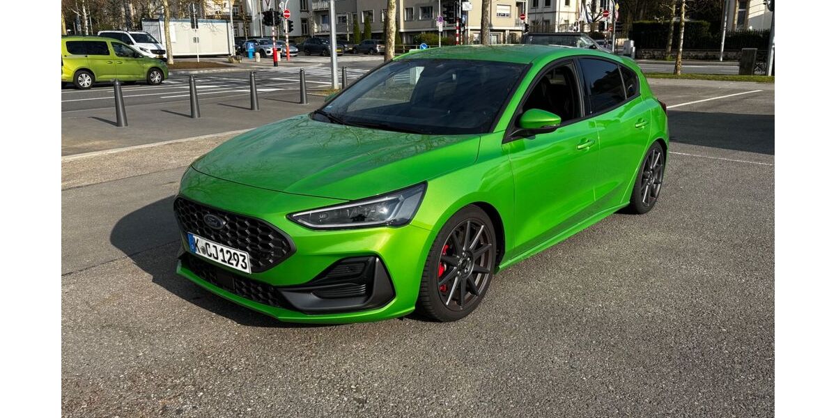 Ford Focus 58.800 km 29.899 &euro; Konz 54329