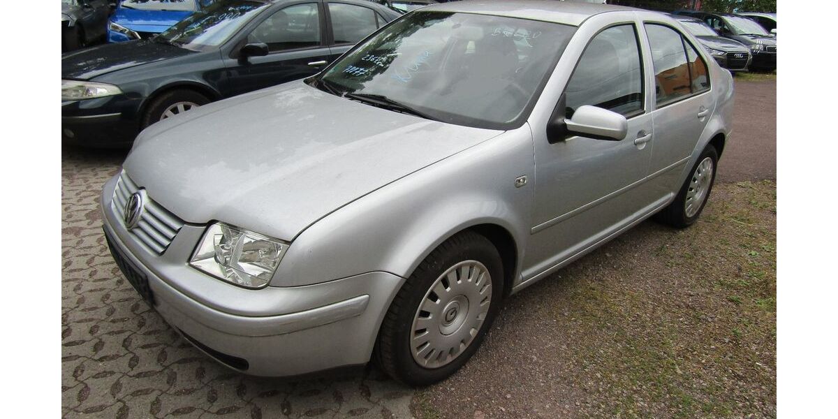 VW Bora 236.399 km 690 &euro; Halle 06130