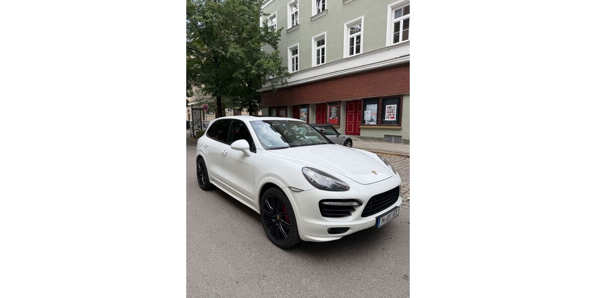 Porsche Cayenne 190.800 km 25.900 &euro; München 80799