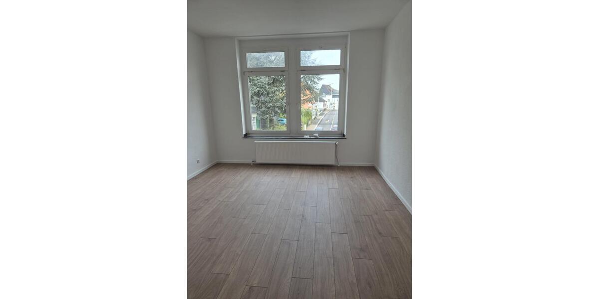 Etagenwohnung Solingen Mitte - 5 Zimmer, 116 m&sup2;, 1.100&euro; | Angebot:26648947