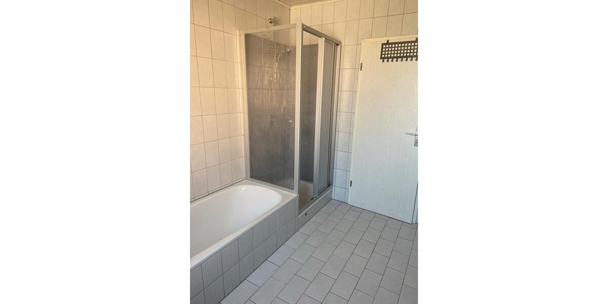 Dachgeschoßwohnung Luhe-Wildenau Wildenau - 2 Zimmer, 109 m&sup2;, 950&euro; | Angebot:25406667