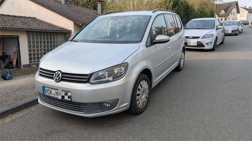 VW Touran 304.517 km 3.999 &euro; Arnsberg 59757