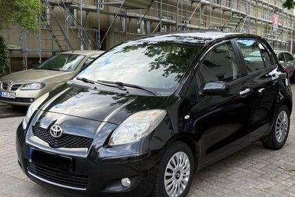 Toyota Yaris 179.500 km 3.500 &euro; Kassel 34127