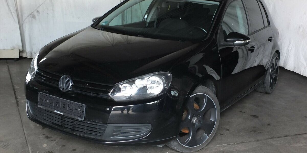 VW Golf Sportline Motorschaden Navi 18 Zoll LMF 185.154 km 2.500 &euro; Köln 50858