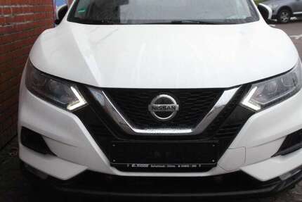Nissan Qashqai 54.600 km 16.850 &euro; Nindorf 25704
