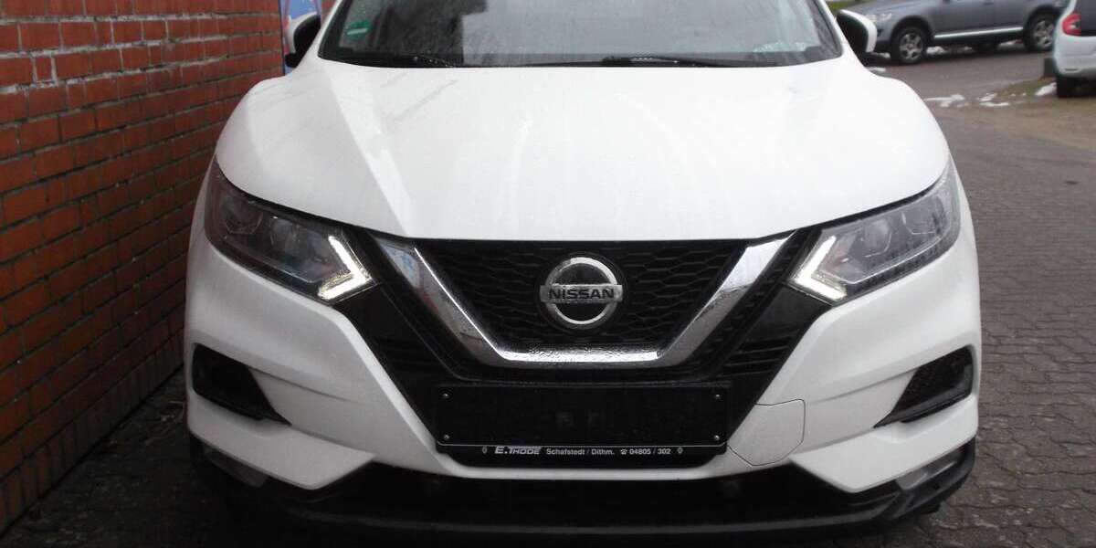 Nissan Qashqai 54.600 km 16.850 &euro; Nindorf 25704