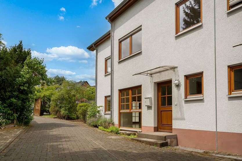 Haus zum Kaufen in Rösrath 619.000 € 178 m²