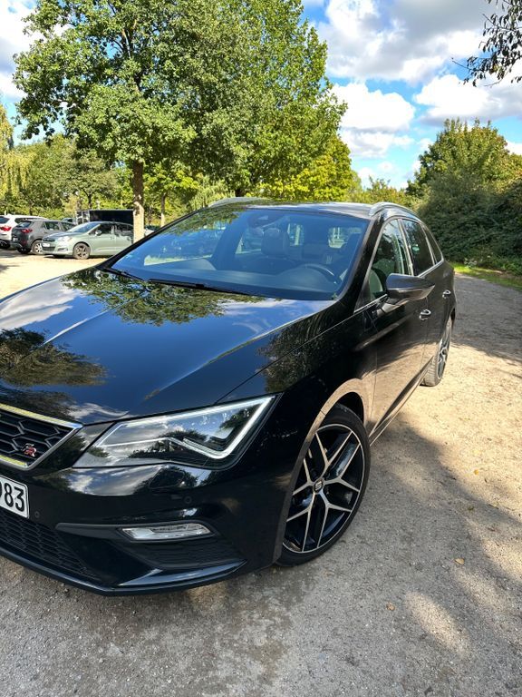 Seat Leon 138.000 km 14.400 € Rohlsdorf 23689