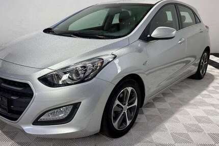 Hyundai i30 131.113 km 8.999 &euro; Bonn 53129